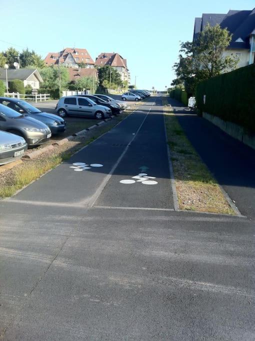 Nice Flat 400 M From Beach & Center Cabourg Kültér fotó