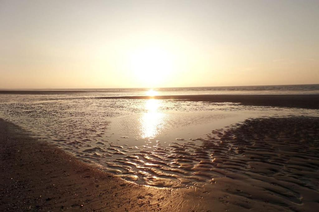 Nice Flat 400 M From Beach & Center Cabourg Kültér fotó